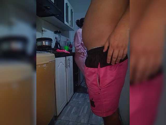 Kingofqueen23's BongaCams show and profile