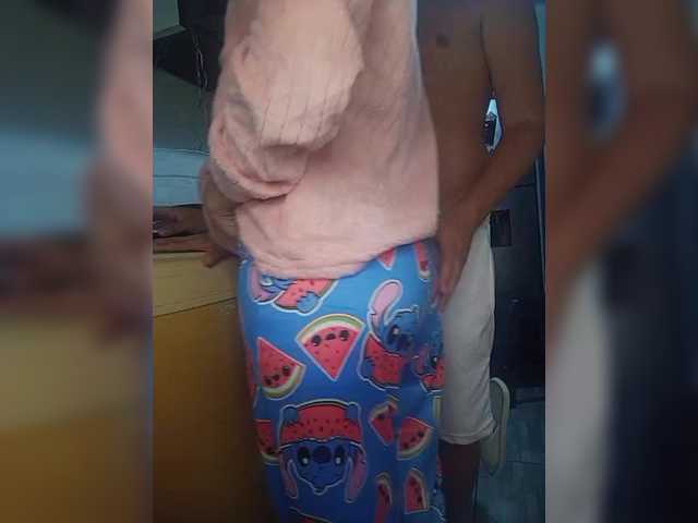 Kingofqueen23's BongaCams show and profile