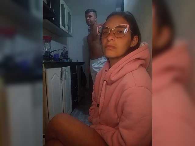 Kingofqueen23's BongaCams show and profile