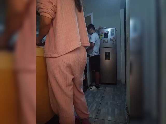 Kingofqueen23's BongaCams show and profile