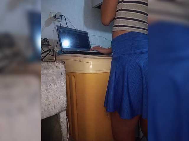 Kingofqueen23's BongaCams show and profile