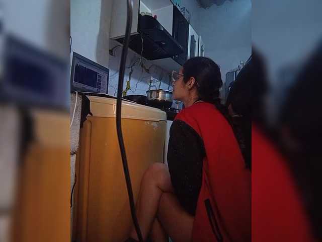 Kingofqueen23's BongaCams show and profile