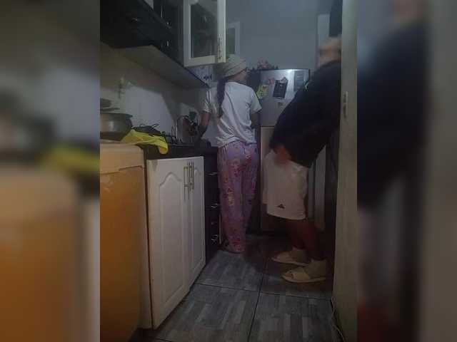 Kingofqueen23's BongaCams show and profile