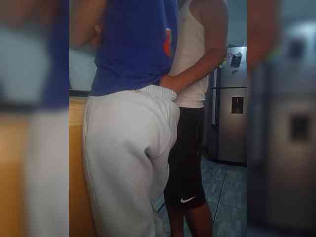 Kingofqueen23 webcam