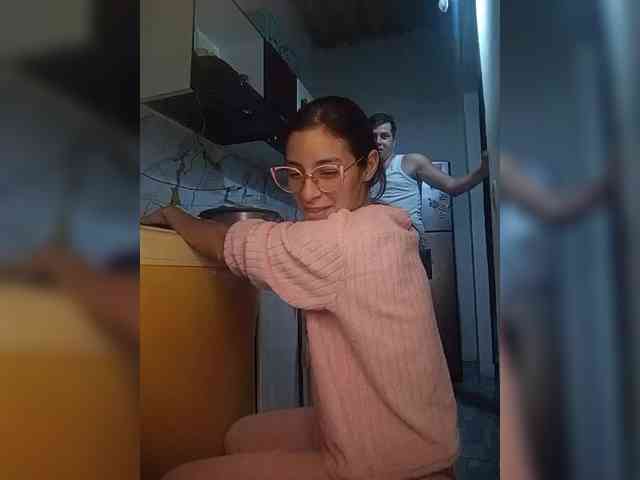 Kingofqueen23 webcam