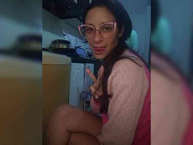 Kingofqueen23 webcam
