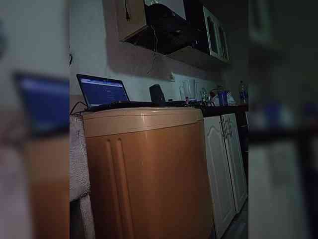 Kingofqueen23 webcam