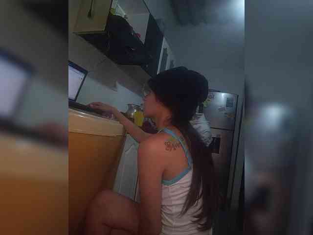 Kingofqueen23 webcam