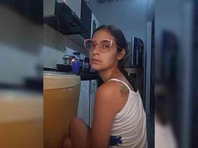 Kingofqueen23 webcam