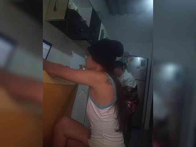 Kingofqueen23 webcam