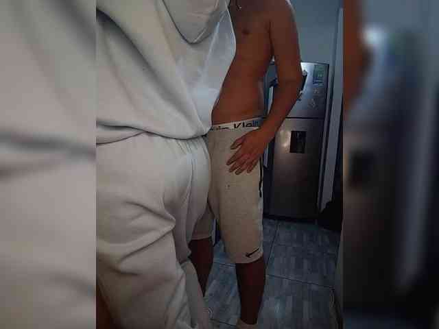 Kingofqueen23 webcam