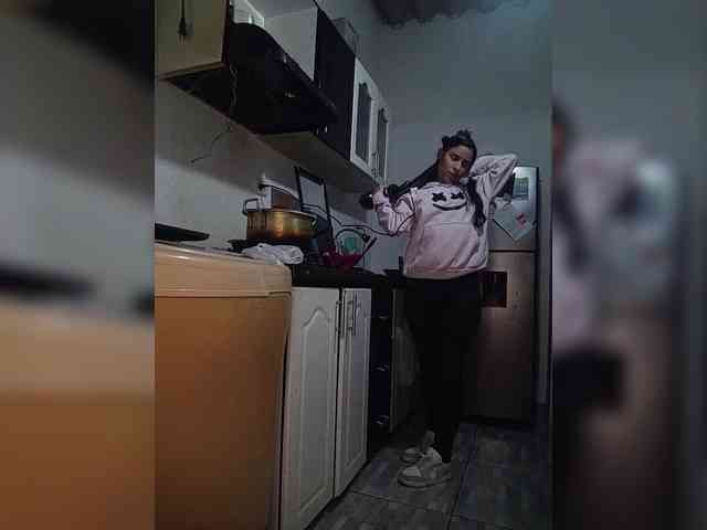 Kingofqueen23 webcam