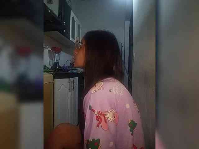 Kingofqueen23 webcam