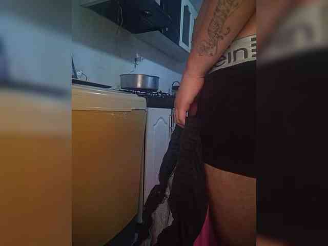 Kingofqueen23 webcam
