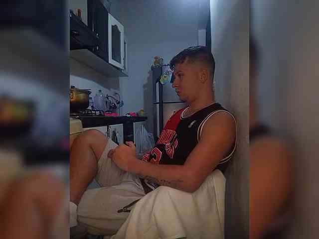 Kingofqueen23 Live Webcam on BongaCams