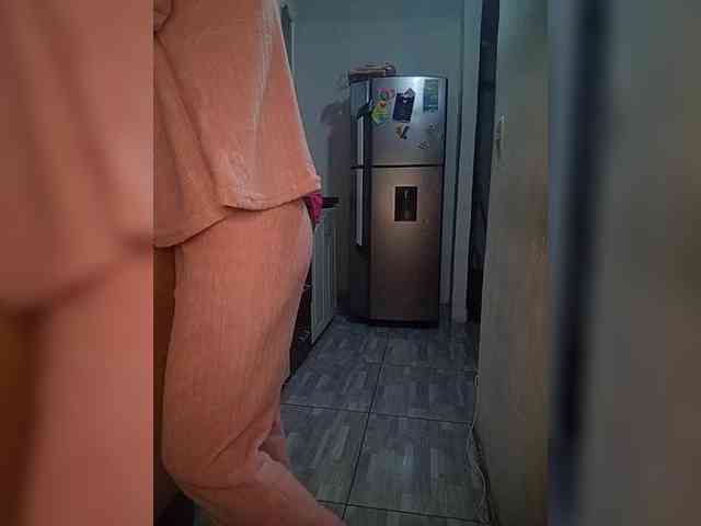 Kingofqueen23 webcam