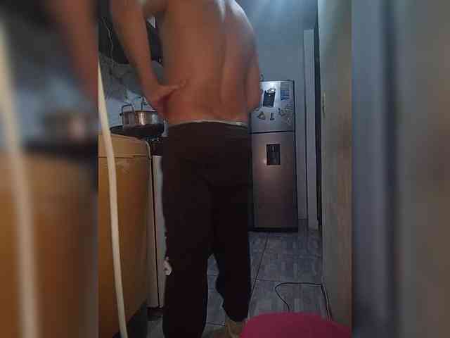 Kingofqueen23 webcam