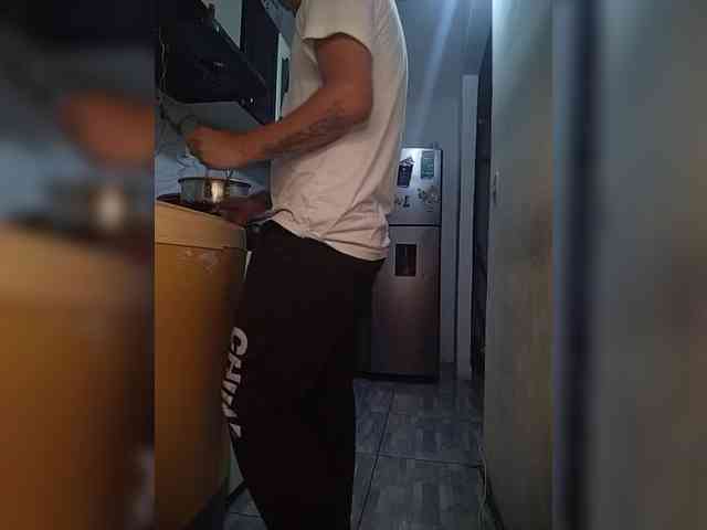 Kingofqueen23 webcam