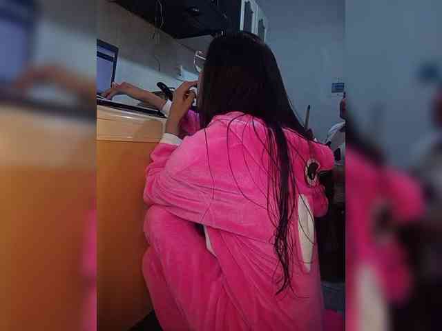 Kingofqueen23 webcam