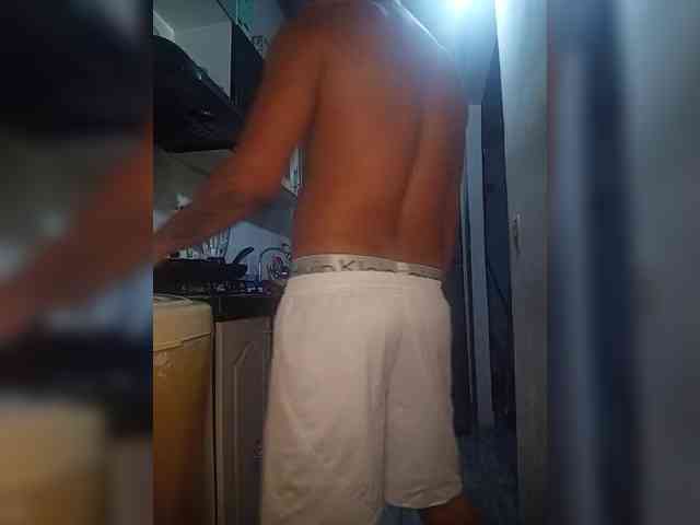 Kingofqueen23 webcam