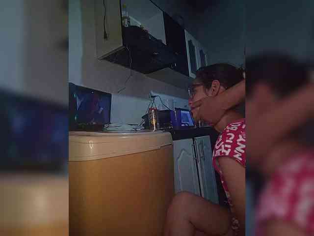 Kingofqueen23 webcam