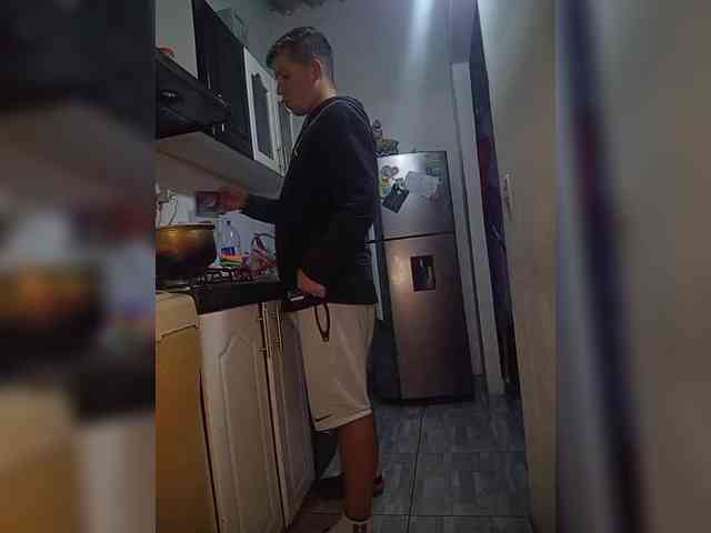 Kingofqueen23 webcam