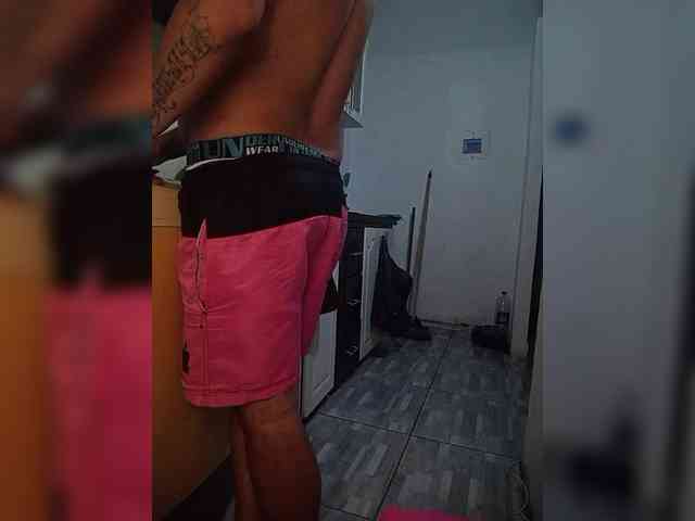 Kingofqueen23 webcam