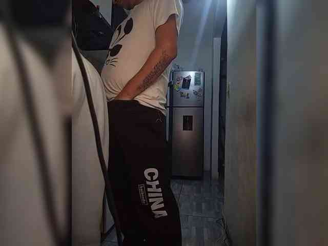 Kingofqueen23 webcam