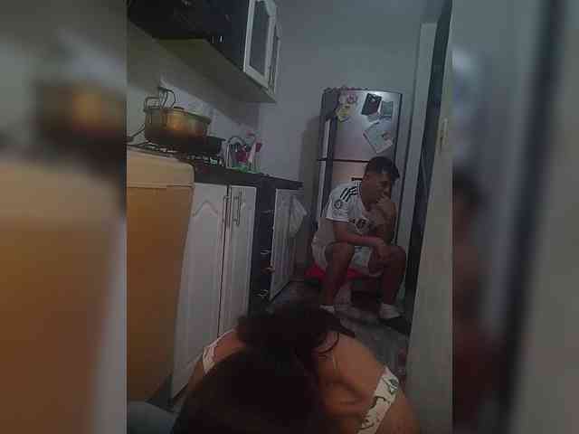 hot chat Kingofqueen23