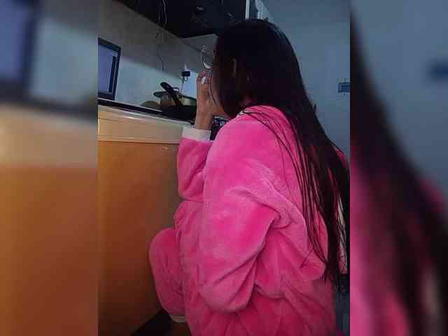 Kingofqueen23 webcam