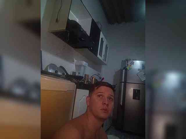 Kingofqueen23 webcam