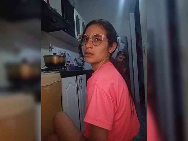 Kingofqueen23 webcam