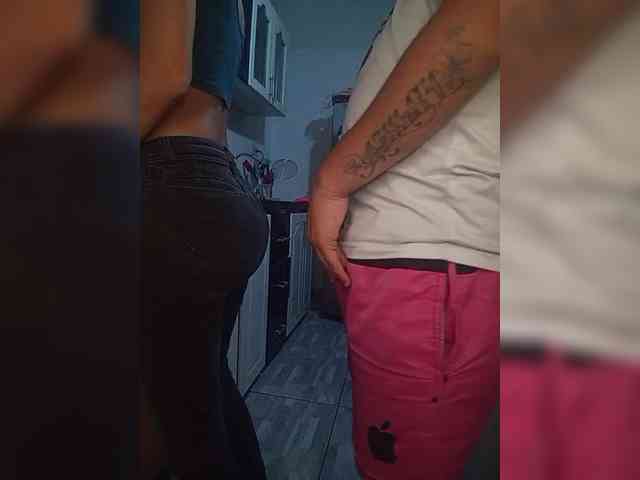 Kingofqueen23 webcam