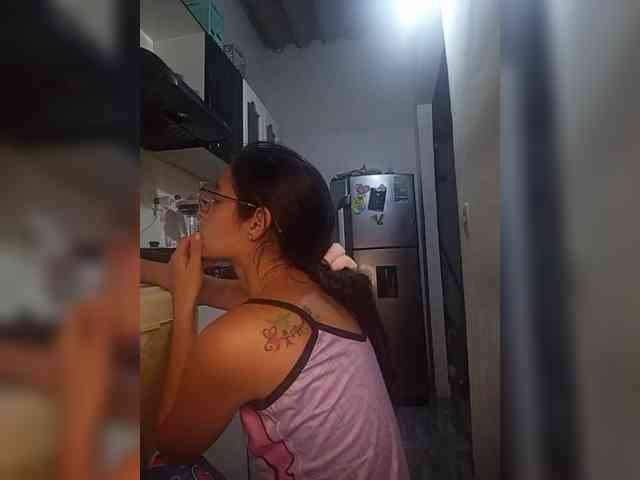 Kingofqueen23 webcam