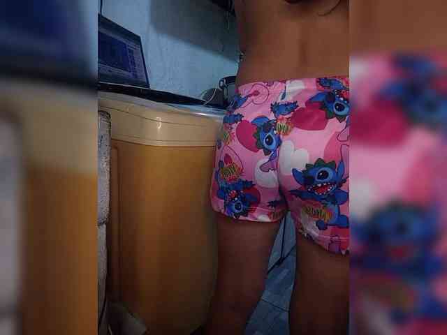 Kingofqueen23 webcam