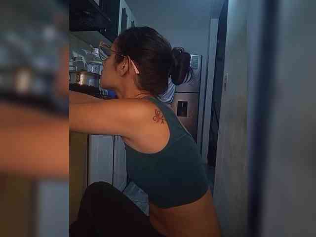 Kingofqueen23 webcam