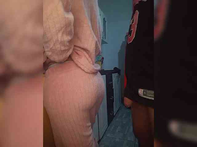 Kingofqueen23 webcam