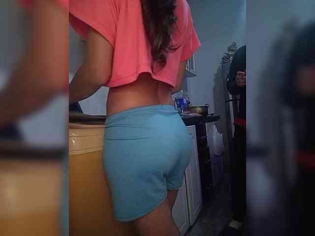 Kingofqueen23 webcam