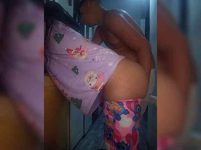 Kingofqueen23 webcam