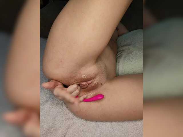 Kurkuma235's BongaCams show and profile