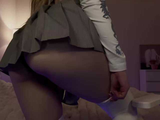 fymryn's BongaCams show and profile