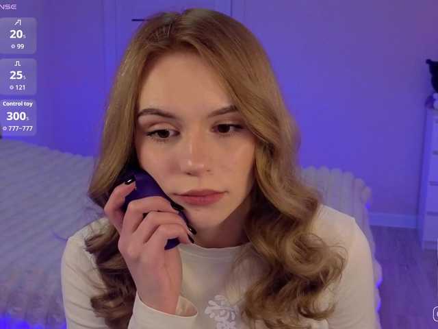 fymryn Live Cam on BongaCams