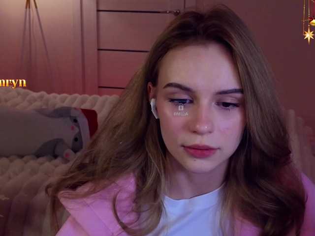 fymryn's BongaCams show and profile