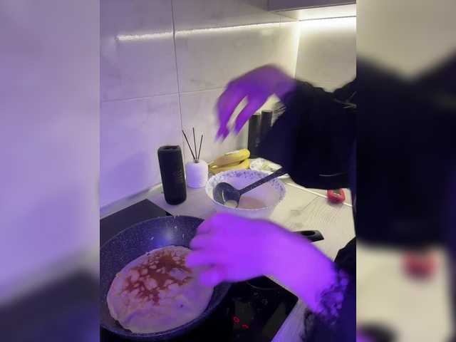 fymryn's BongaCams show and profile