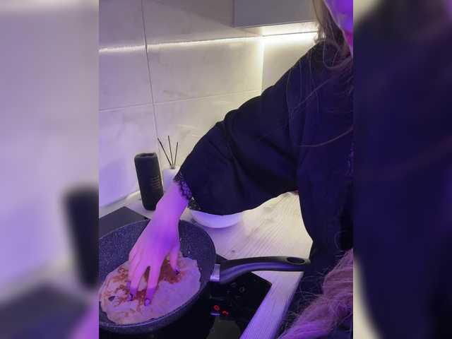 fymryn's BongaCams show and profile