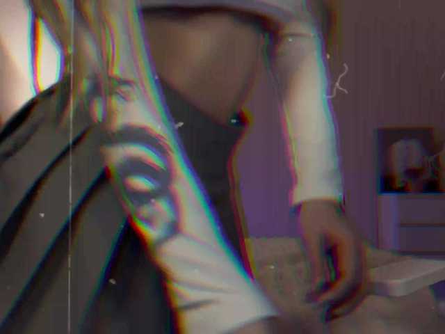 fymryn's BongaCams show and profile