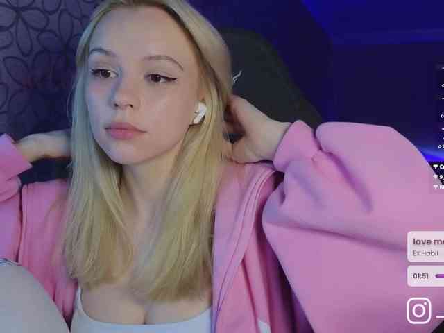 fymryn Live Webcam on BongaCams