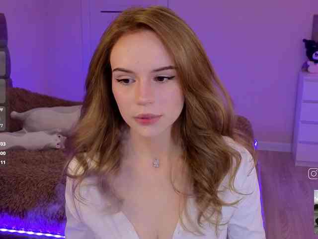 fymryn Live Webcam on BongaCams