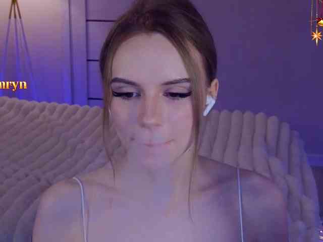 fymryn Live Webcam on BongaCams