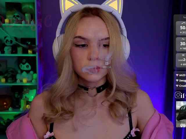 fymryn Live Webcam on BongaCams